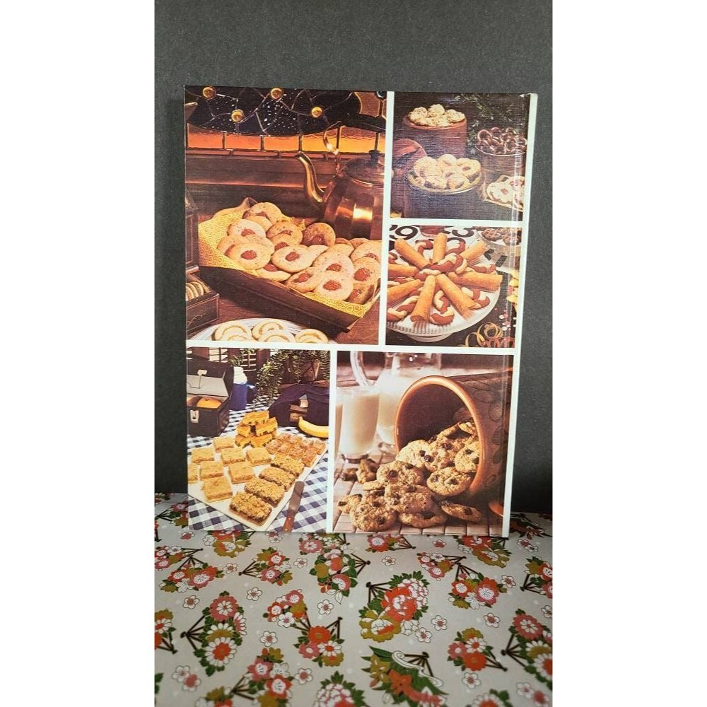 Homemade Cookies Cook Book - Picture 10 of 10